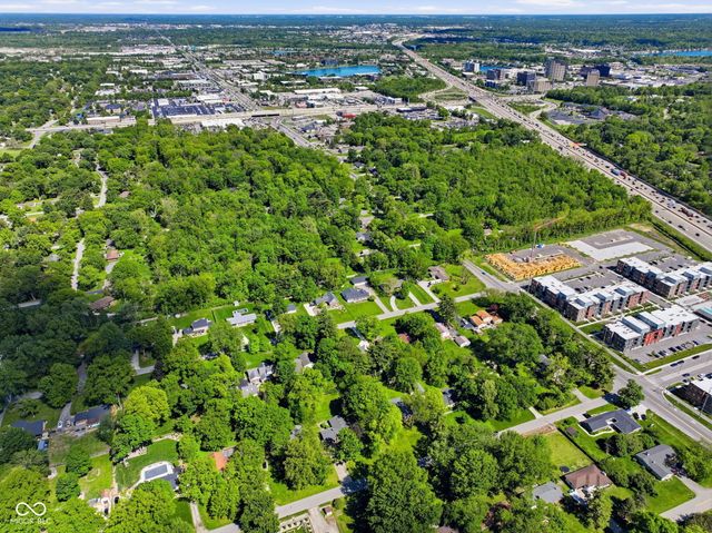 9605 Lincoln Boulevard, Carmel, IN 46280