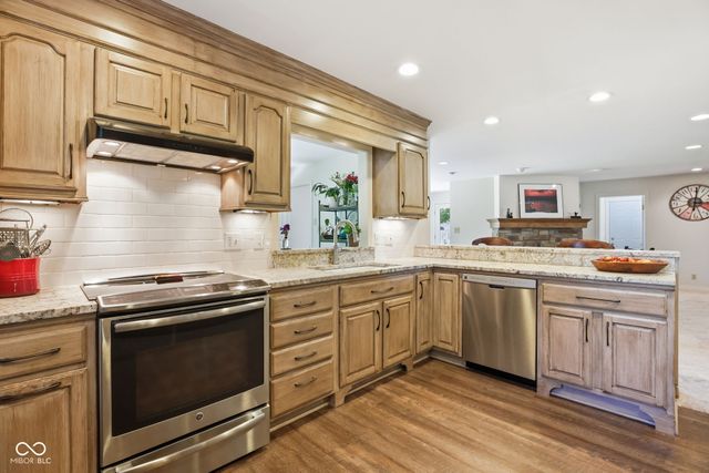 9605 Lincoln Boulevard, Carmel, IN 46280