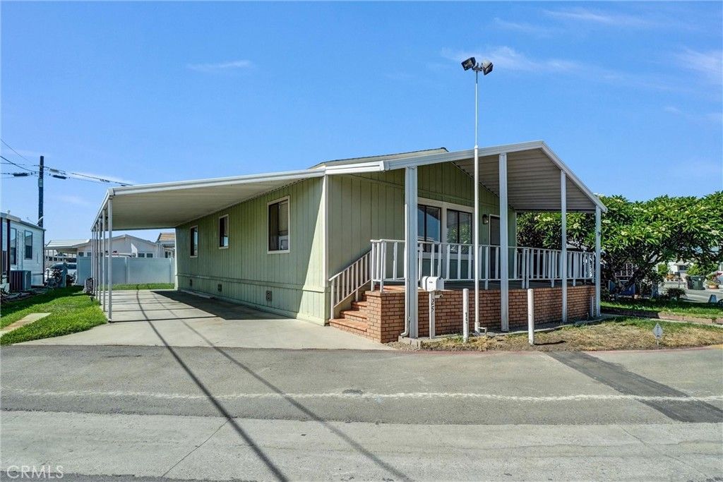 25 Elm Via, Anaheim, CA 92801 — exterior