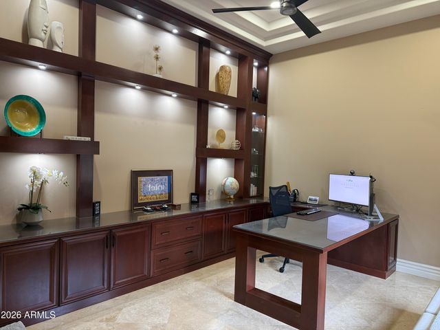305 W GRAND CANYON Drive, Chandler, AZ 85248
