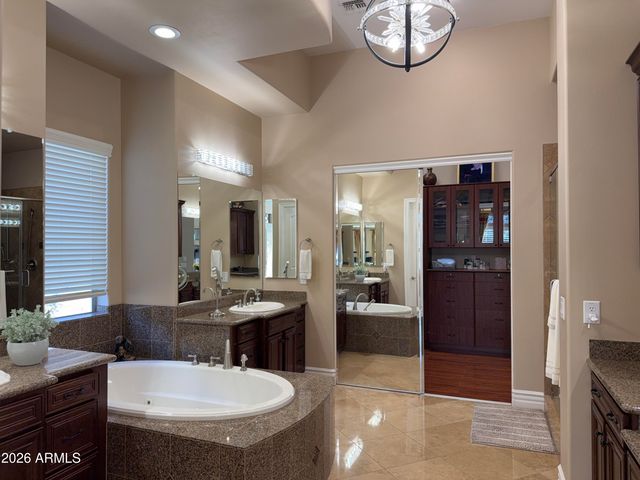 305 W GRAND CANYON Drive, Chandler, AZ 85248