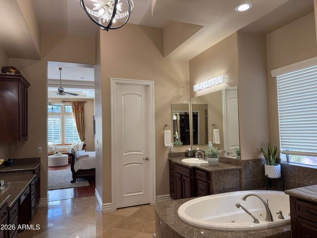 305 W GRAND CANYON Drive, Chandler, AZ 85248