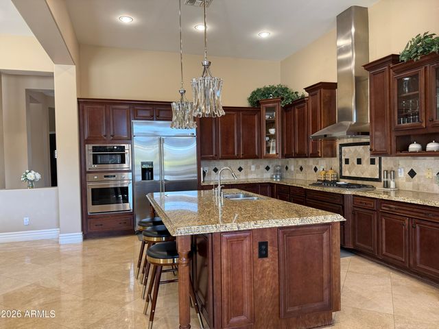 305 W GRAND CANYON Drive, Chandler, AZ 85248