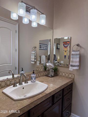 305 W GRAND CANYON Drive, Chandler, AZ 85248