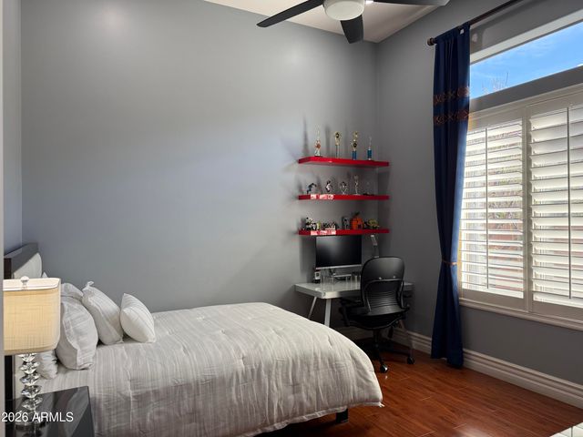 305 W GRAND CANYON Drive, Chandler, AZ 85248