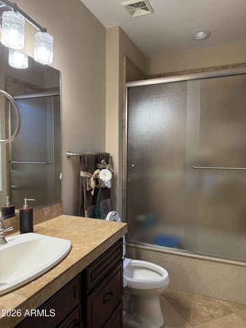 305 W GRAND CANYON Drive, Chandler, AZ 85248