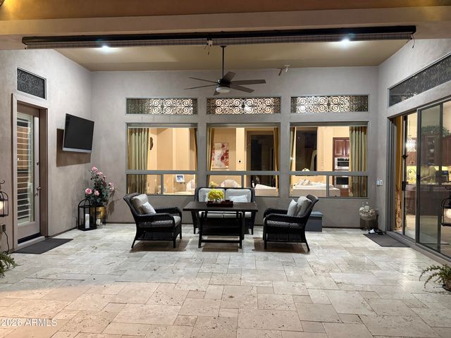 305 W GRAND CANYON Drive, Chandler, AZ 85248