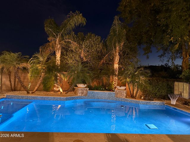 305 W GRAND CANYON Drive, Chandler, AZ 85248