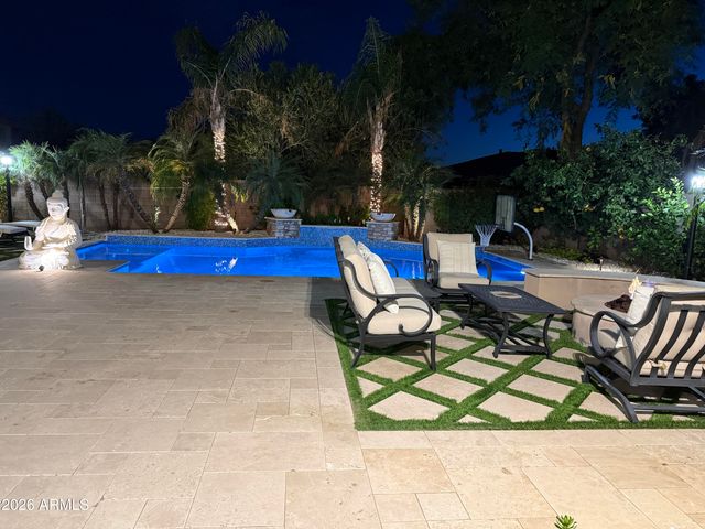 305 W GRAND CANYON Drive, Chandler, AZ 85248