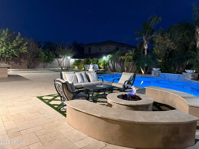 305 W GRAND CANYON Drive, Chandler, AZ 85248