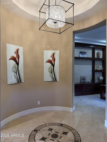 305 W GRAND CANYON Drive, Chandler, AZ 85248