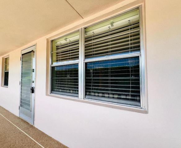 97 Sussex E, West Palm Beach, FL 33417