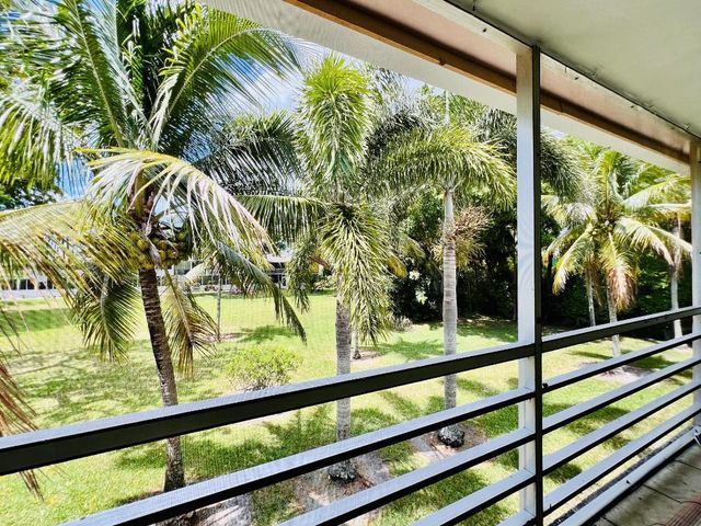 97 Sussex E, West Palm Beach, FL 33417