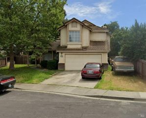 472 Harvest Cir, Vacaville, CA 95687