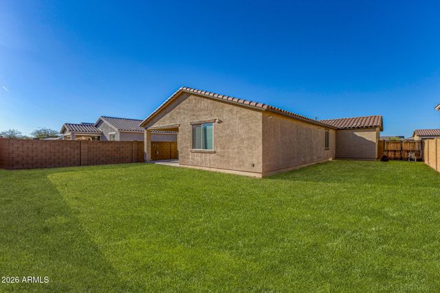 735 W RACINE Drive, Casa Grande, AZ 85122