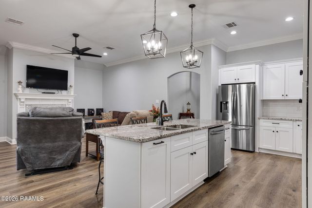 221 Caribbean Boulevard, Sunset, LA 70584