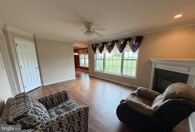 451 FENCEPOST LN, Palmyra, PA 17078