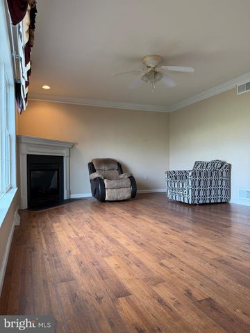 451 FENCEPOST LN, Palmyra, PA 17078