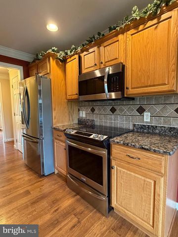 451 FENCEPOST LN, Palmyra, PA 17078