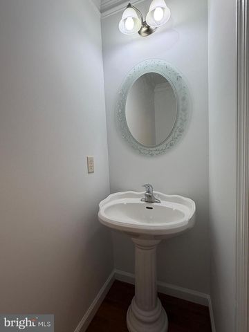 451 FENCEPOST LN, Palmyra, PA 17078