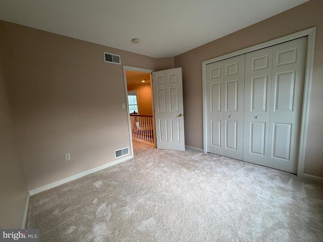 451 FENCEPOST LN, Palmyra, PA 17078