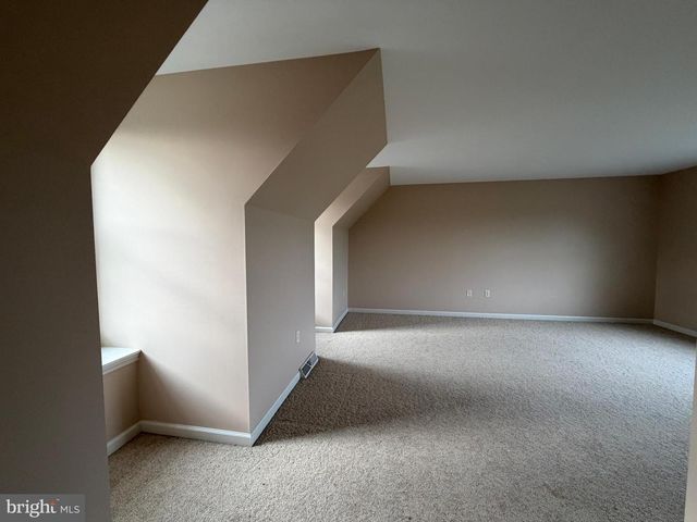 451 FENCEPOST LN, Palmyra, PA 17078