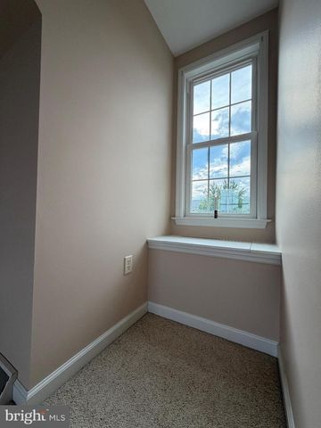 451 FENCEPOST LN, Palmyra, PA 17078