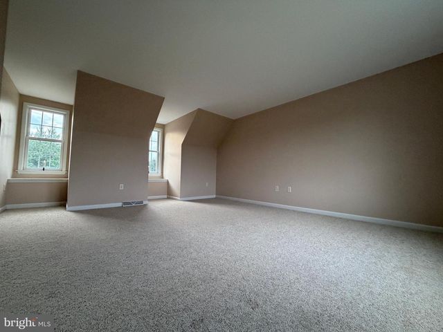 451 FENCEPOST LN, Palmyra, PA 17078
