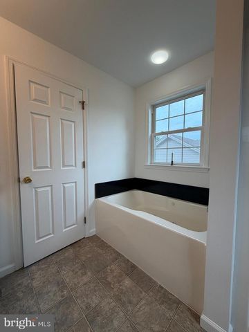 451 FENCEPOST LN, Palmyra, PA 17078
