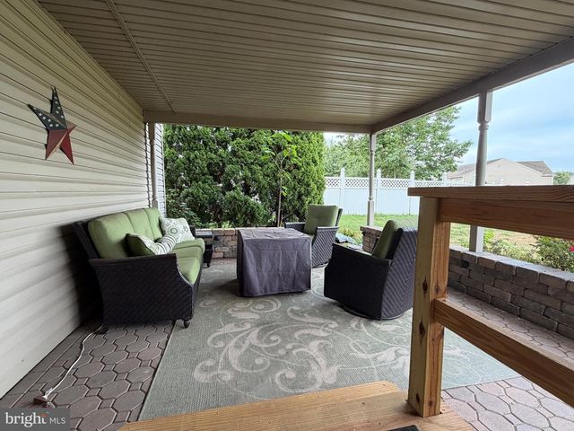 451 FENCEPOST LN, Palmyra, PA 17078