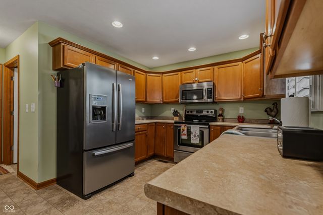 1778 G Williams Parkway, Seymour, IN 47274
