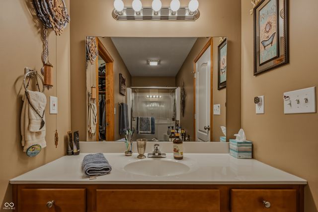 1778 G Williams Parkway, Seymour, IN 47274