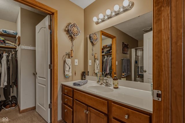 1778 G Williams Parkway, Seymour, IN 47274