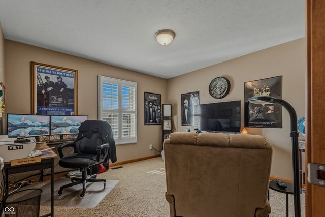 1778 G Williams Parkway, Seymour, IN 47274