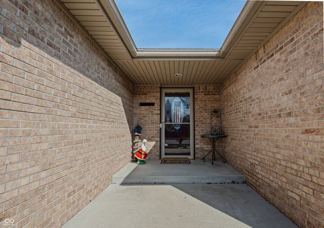 1778 G Williams Parkway, Seymour, IN 47274