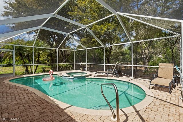 930 Moon Lake DR, Naples, FL 34104