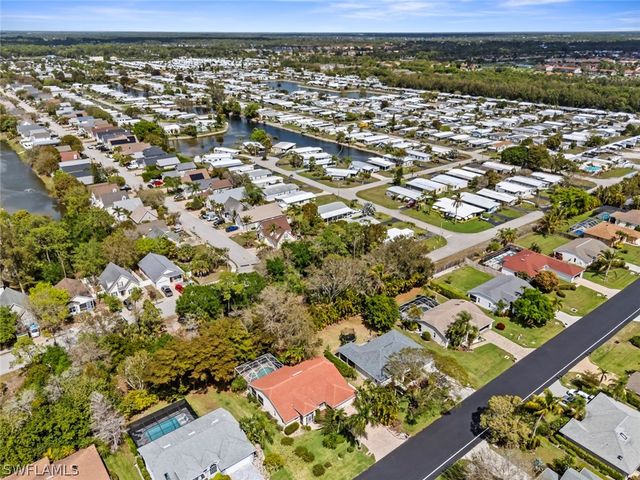 930 Moon Lake DR, Naples, FL 34104