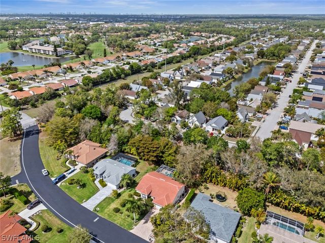 930 Moon Lake DR, Naples, FL 34104