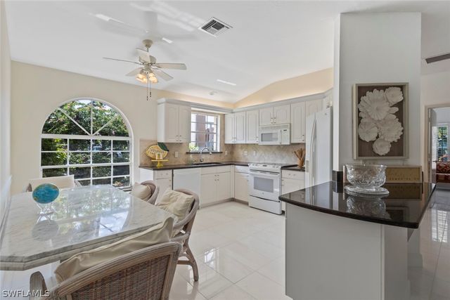 930 Moon Lake DR, Naples, FL 34104