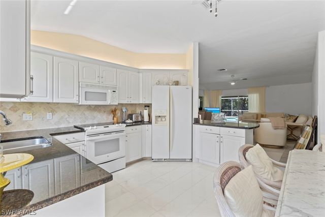 930 Moon Lake DR, Naples, FL 34104