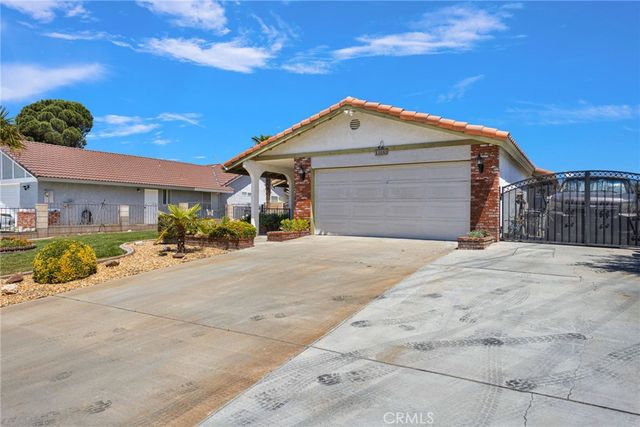 13045 Caspian Drive, Victorville, CA 92395