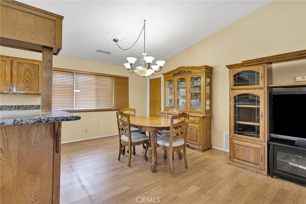 Image 12 of property listing at 13045 Caspian Drive, Victorville, CA 92395