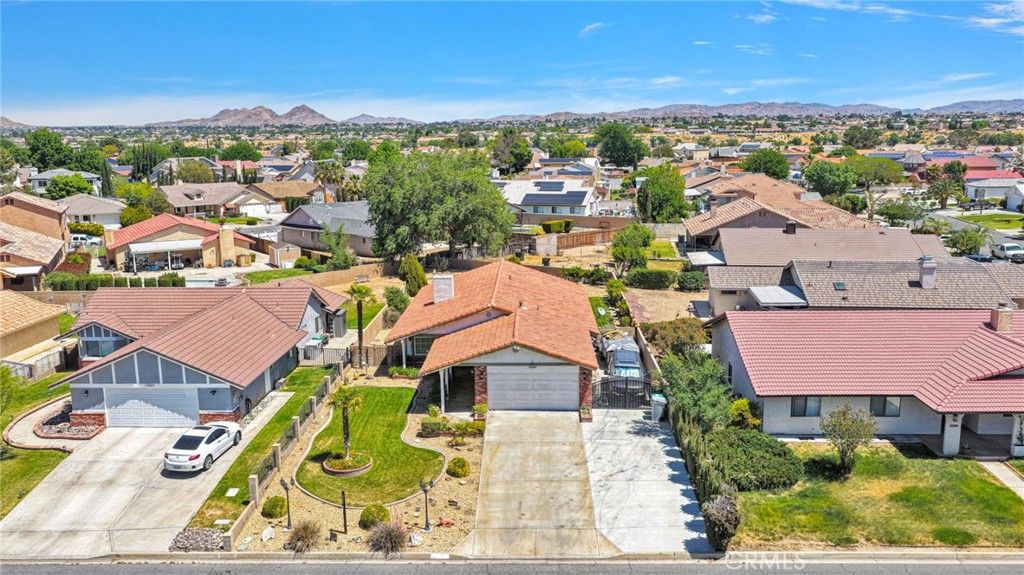 Image 39 of property listing at 13045 Caspian Drive, Victorville, CA 92395