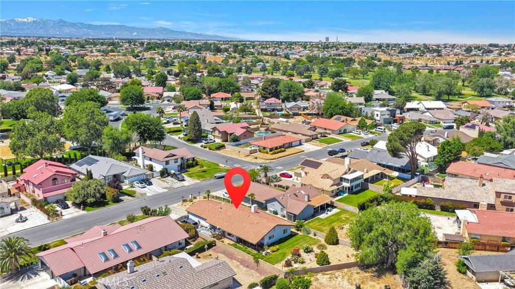 Image 43 of property listing at 13045 Caspian Drive, Victorville, CA 92395