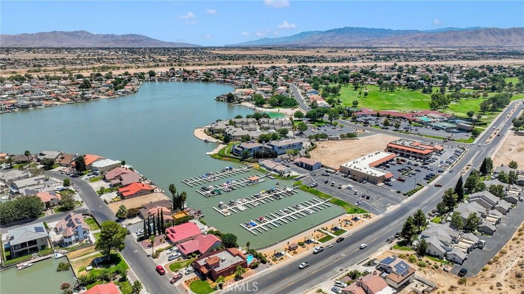 Image 45 of property listing at 13045 Caspian Drive, Victorville, CA 92395