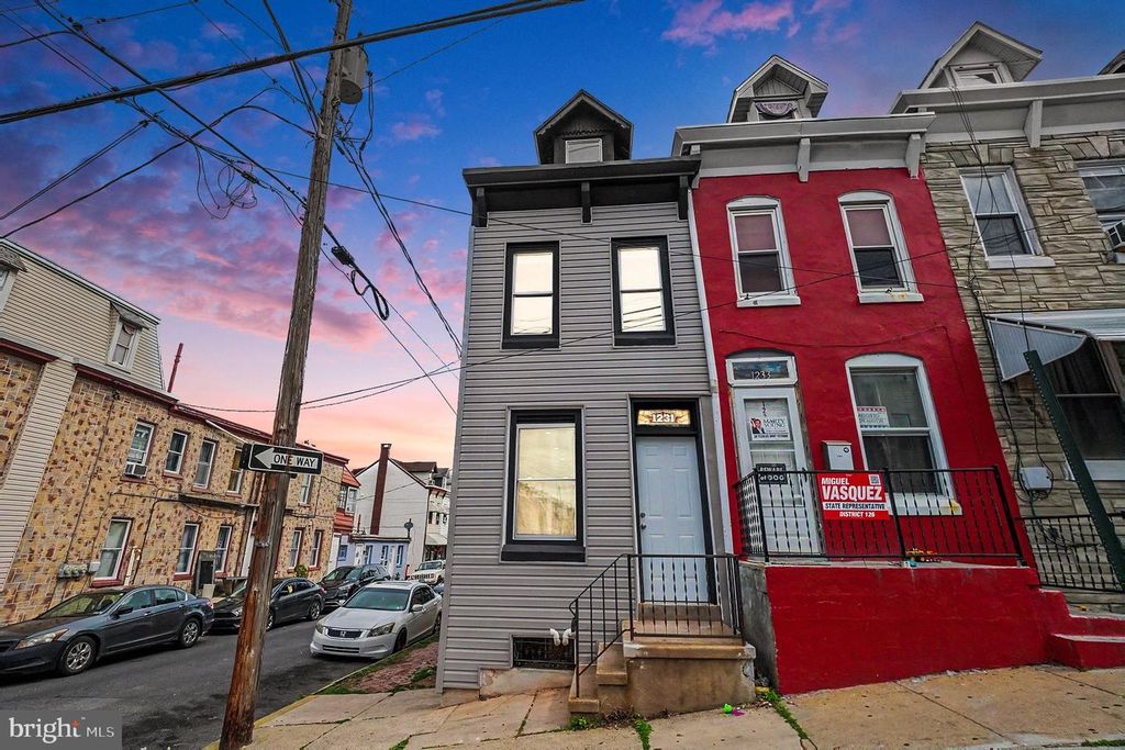 1231 OLEY ST, Reading, PA 19604