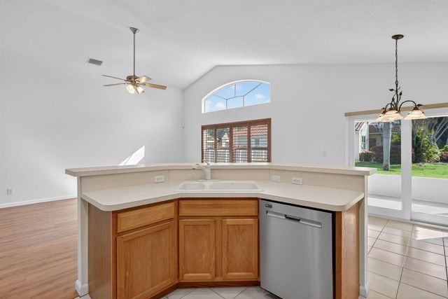 1021 SE Westminster Place, Stuart, FL 34997