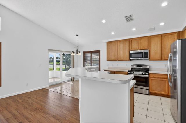 1021 SE Westminster Place, Stuart, FL 34997