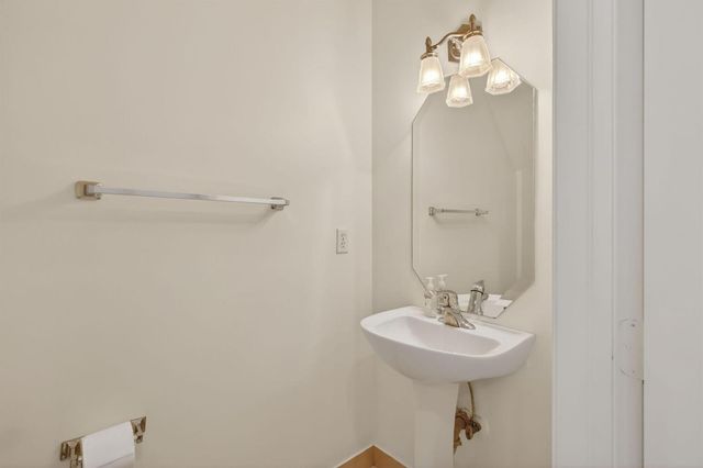 1021 SE Westminster Place, Stuart, FL 34997