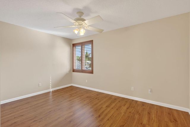 1021 SE Westminster Place, Stuart, FL 34997